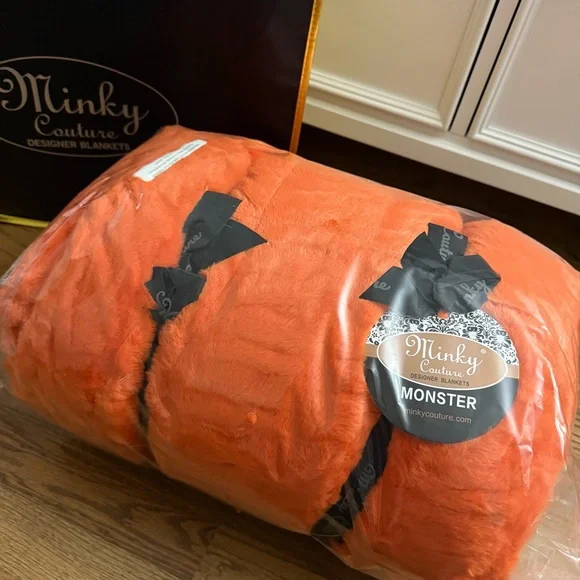 Minky Couture Hugs Orange Marmalade Cozy Blanket Throw - Picture 5 of 7